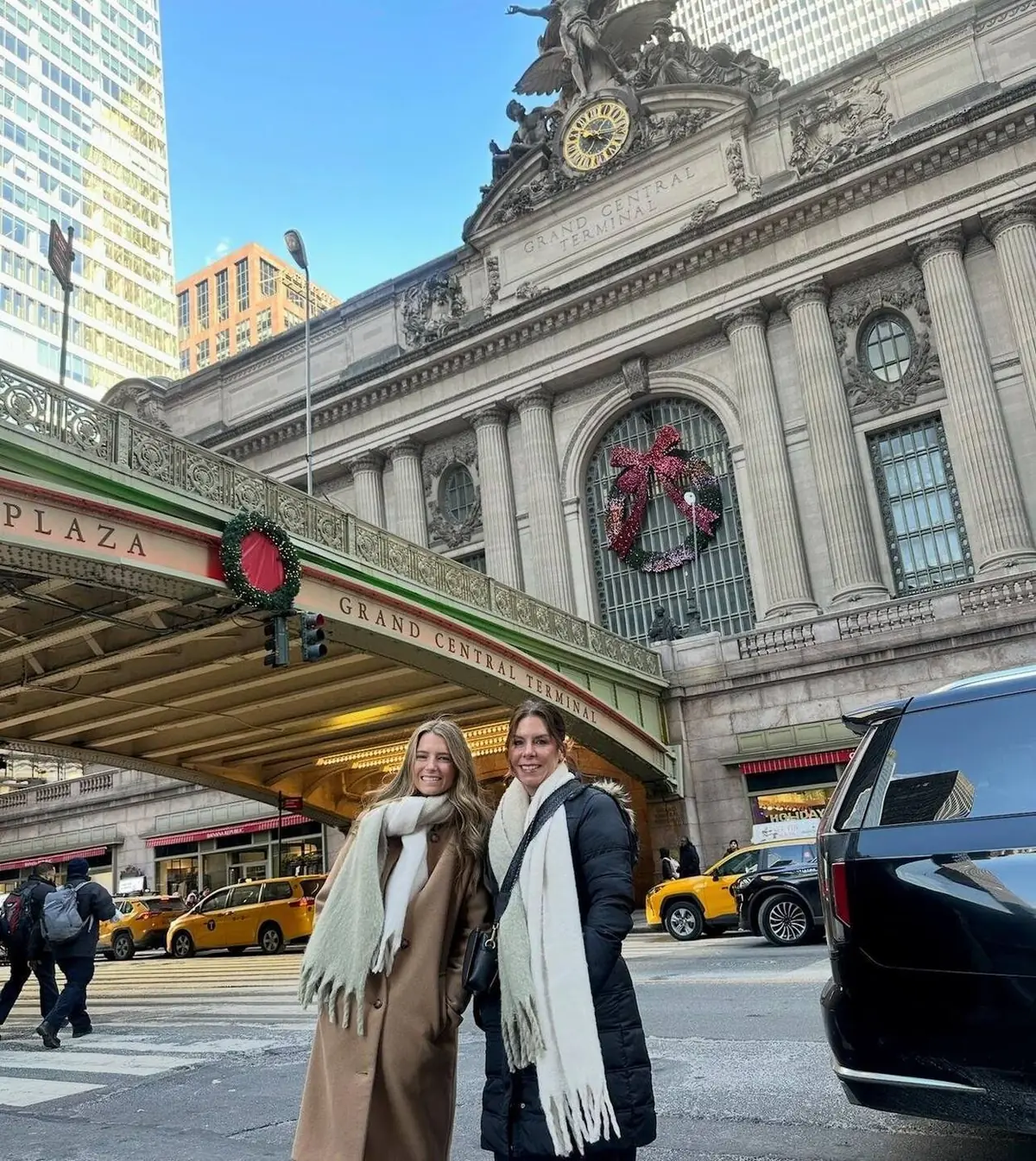 Gossip Girl Tours NYC — guided bus and pedicab tour of iconic filming locations in Manhattan (slide 3)