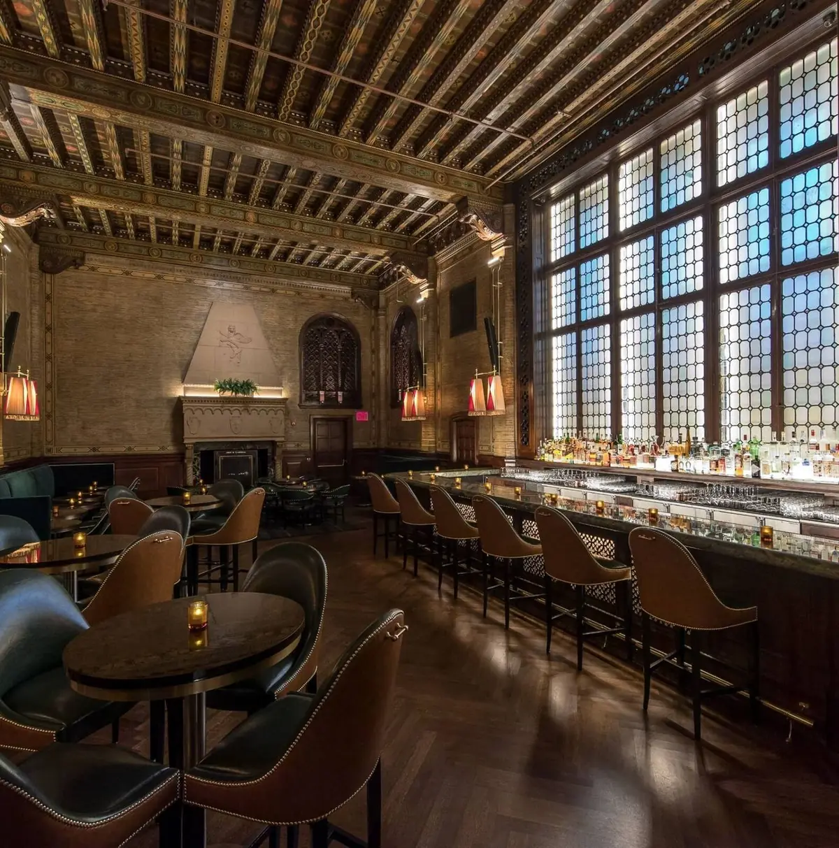 The Campbell (Grand Central) at 15 Vanderbilt Ave, New York, NY 10017 - Gossip Girl Tours NYC filming location