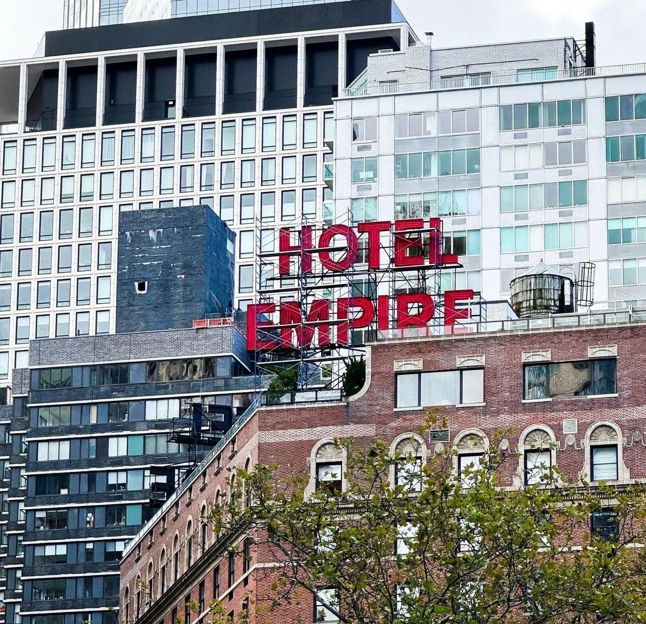 The Empire Hotel, Chuck Bass's hotel and a Gossip Girl Tours filming location near Lincoln Center
