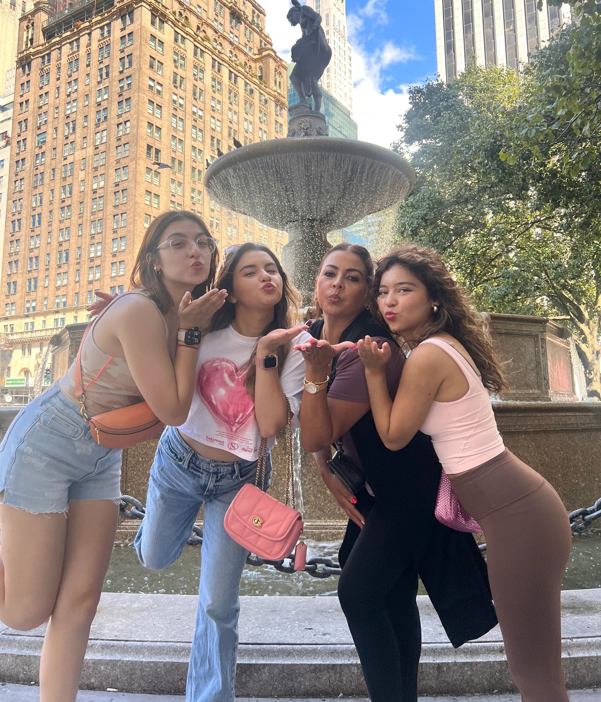 Why Choose Gossip Girl Tours