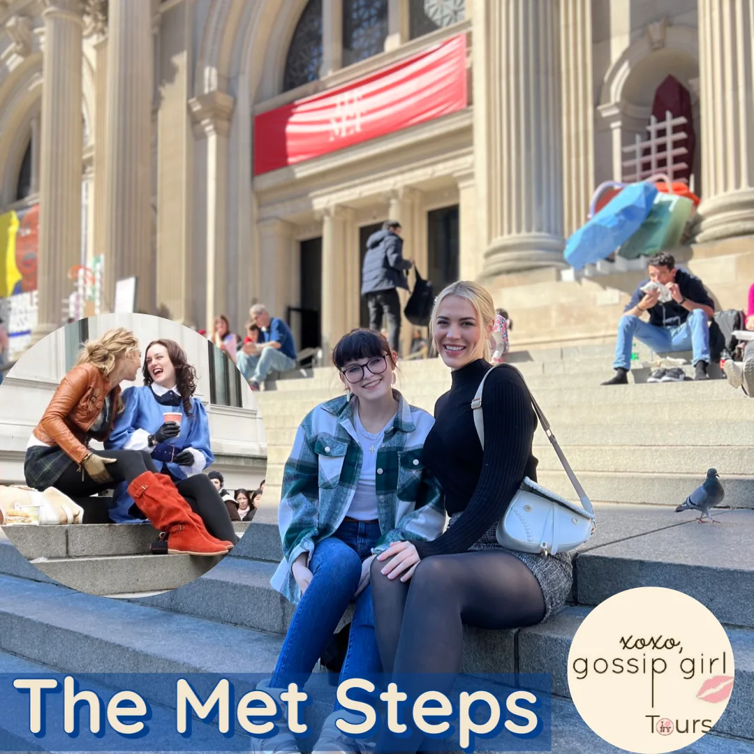 Two Gossip Girl Tours guests on the Met Steps beside an inset from the Gossip Girl scene